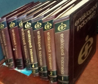 Image of Ensiklopedi Indonesia III